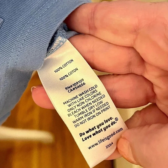 LIFE IS GOOD WOMEN’S Size Medium CRUSHER TEE Cornflower Blue NWT - Picture 5 of 13